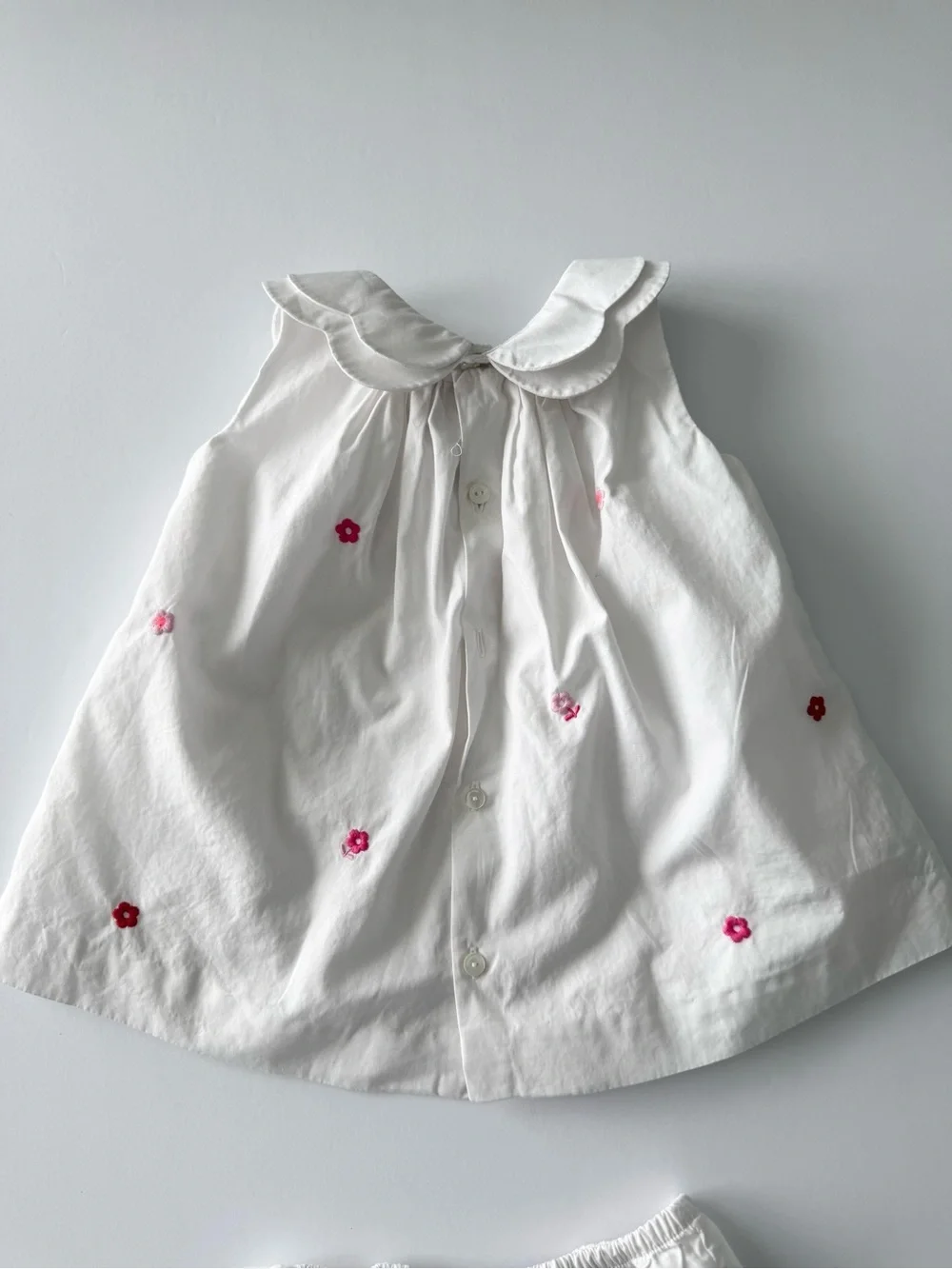 Jacadi White Flowered 2 Piece Set Size 6M